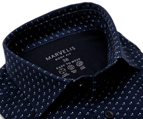 Marvelis Body Fit Jersey – elastická tmavomodrá košeľa s modro-bielymi bodkami