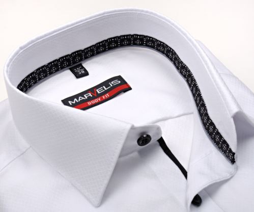 Marvelis Body Fit – bílá košile s vetkaným vzorem, vnitřním límcem a légou
