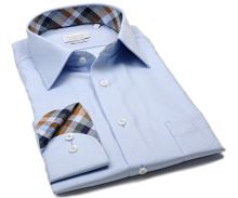 Eterna Modern Fit Twill - svetlomodrá košeľa s diagonálnou štruktúrou a farebným vnútorným golierom a manžetou (1)