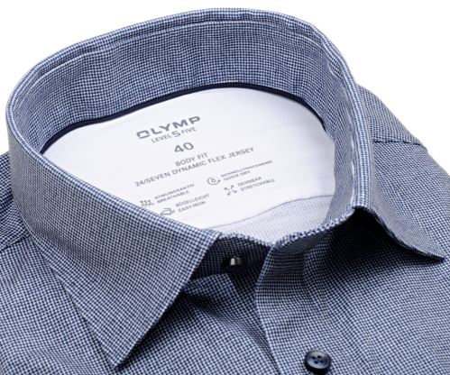 Olymp Level Five 24/Seven – luxusní elastická tmavě modrá košile s drobným vzorem Olymp Level Five 24/Seven – luxusní elastická tmavě modrá košile s drobným vzorem