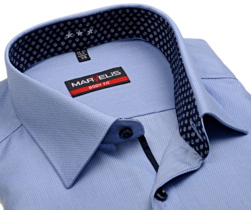 Marvelis Body Fit – světle modrá košile s vetkaným vzorem a vnitřním límcem - prodloužený rukáv