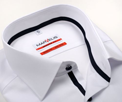 Marvelis Modern Fit Twill – luxusní bílá košile s tmavomodrým vnitřním límcem a légou Marvelis Modern Fit Twill – luxusní bílá košile s tmavomodrým vnitřním límcem a légou