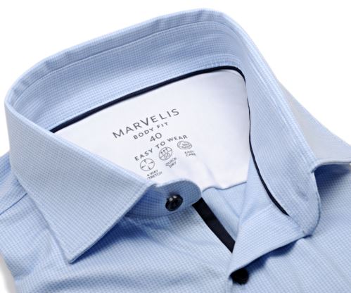 Marvelis Body Fit Jersey – elastická svetlomodrá košeľa s votkaným vzorom - predĺžený rukáv