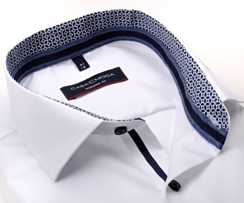 Casa Moda Modern Fit Twill – biela košeľa s moderným modro-bielym vnútorným golierom a manžetou