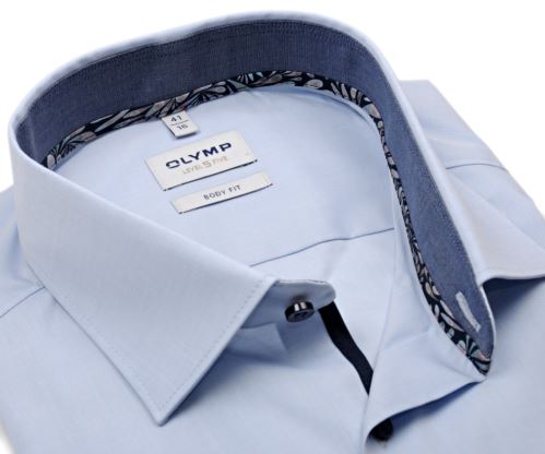 Olymp Level Five – světle modrá košile s kovově modrým vnitřním límcem - krátký rukáv