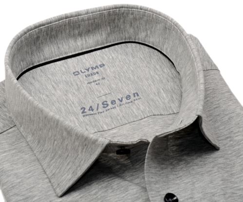 Olymp Modern Fit 24/Seven – sivá elastická košeľa so svetlým rastrovaním