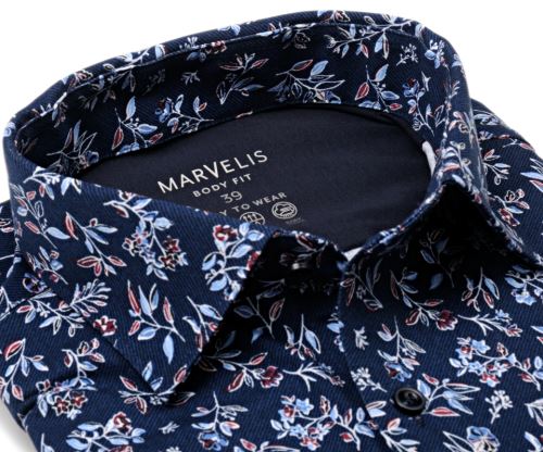Marvelis Body Fit Jersey – elastická designová tmavomdorá košile s florálním vzorem Marvelis Body Fit Jersey – elastická designová tmavomdorá košile s florálním vzorem