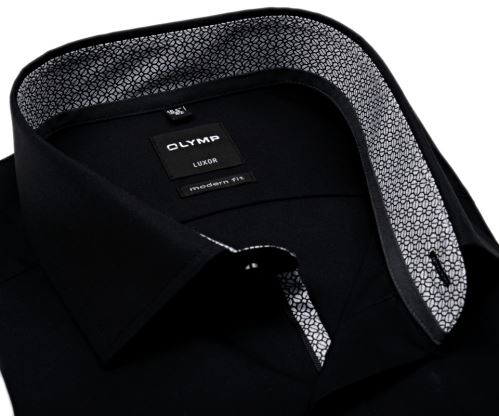 Olymp Luxor Modern Fit – černá košile s černo-bílým vnitřním límcem, manžetou a légou
