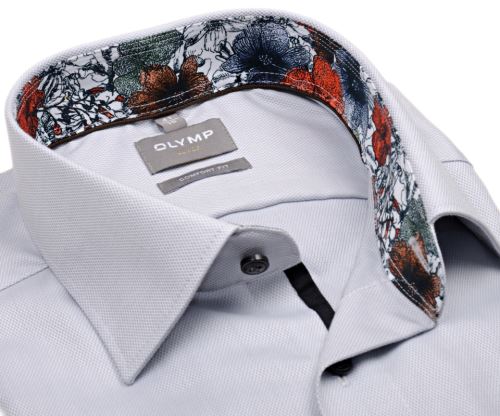Olymp Comfort Fit – sivá košeľa s jemnou štruktúrou, kvetinovým vnútorným golierom a manžetou Olymp Comfort Fit – sivá košeľa s jemnou štruktúrou, kvetinovým vnútorným golierom a manžetou